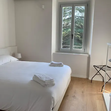 Spazio Perlasca 3 - شقة تْشيرنوبيو