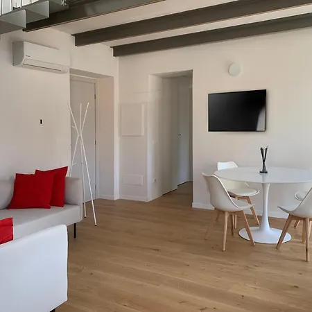 Spazio Perlasca 3 - *