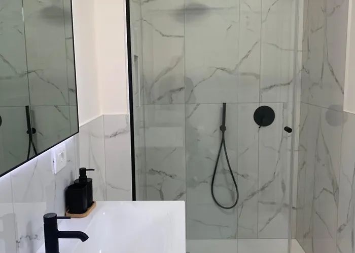 Spazio Perlasca 3 - * Cernobbio