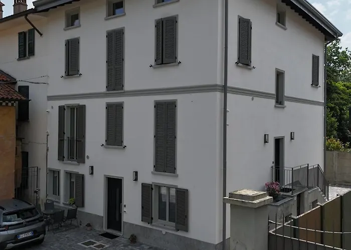 Spazio Perlasca 3 - *